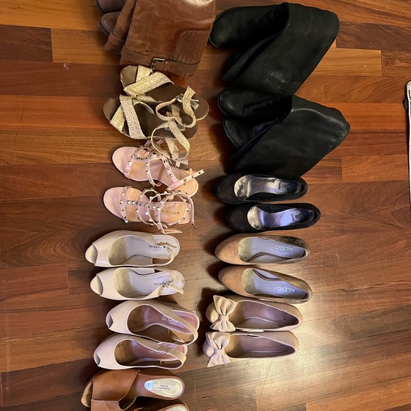 WOMENS SIZE 6 SHOES (PRICE IS FOR ALL) - Picture 3 of 6